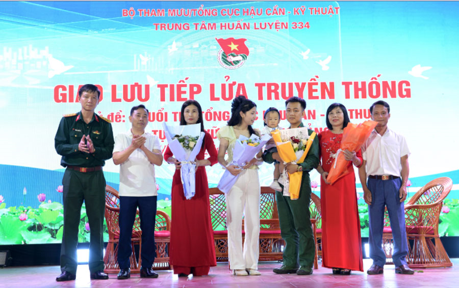 Đồng bộ các biện pháp quản lý tư tưởng, kỷ luật để xây dựng đơn vị vững mạnh