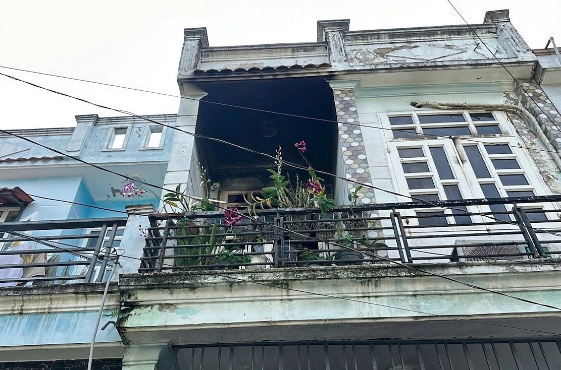 Cháy nhà trong hẻm, bé gái 8 tuổi tử vong