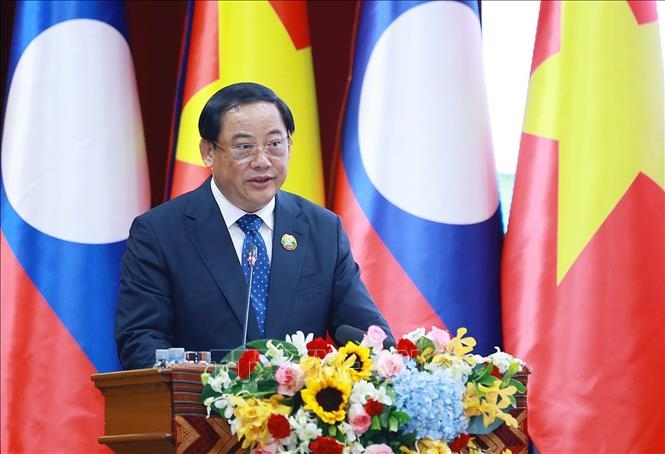 Thủ tướng Phạm Minh Chính và Thủ tướng Lào đồng chủ trì Hội nghị xúc tiến đầu tư Việt Nam - Lào