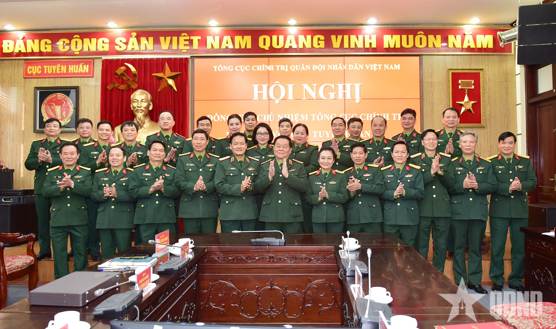 Đại tướng Nguyễn Trọng Nghĩa làm việc với Cục Tuyên huấn (Tổng cục Chính trị)