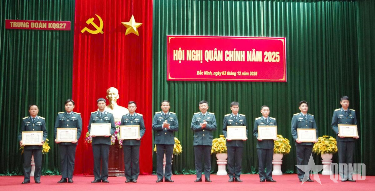 Trung đoàn 927 quyết tâm hoàn thành thắng lợi mọi nhiệm vụ năm 2026