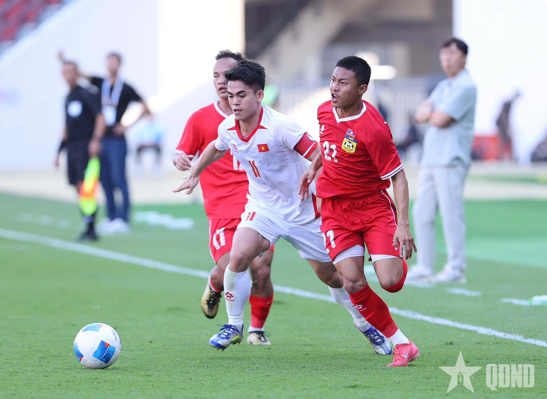 U22 Việt Nam thắng sít sao U22 Lào, huấn luyện viên Kim Sang-sik nói gì?

