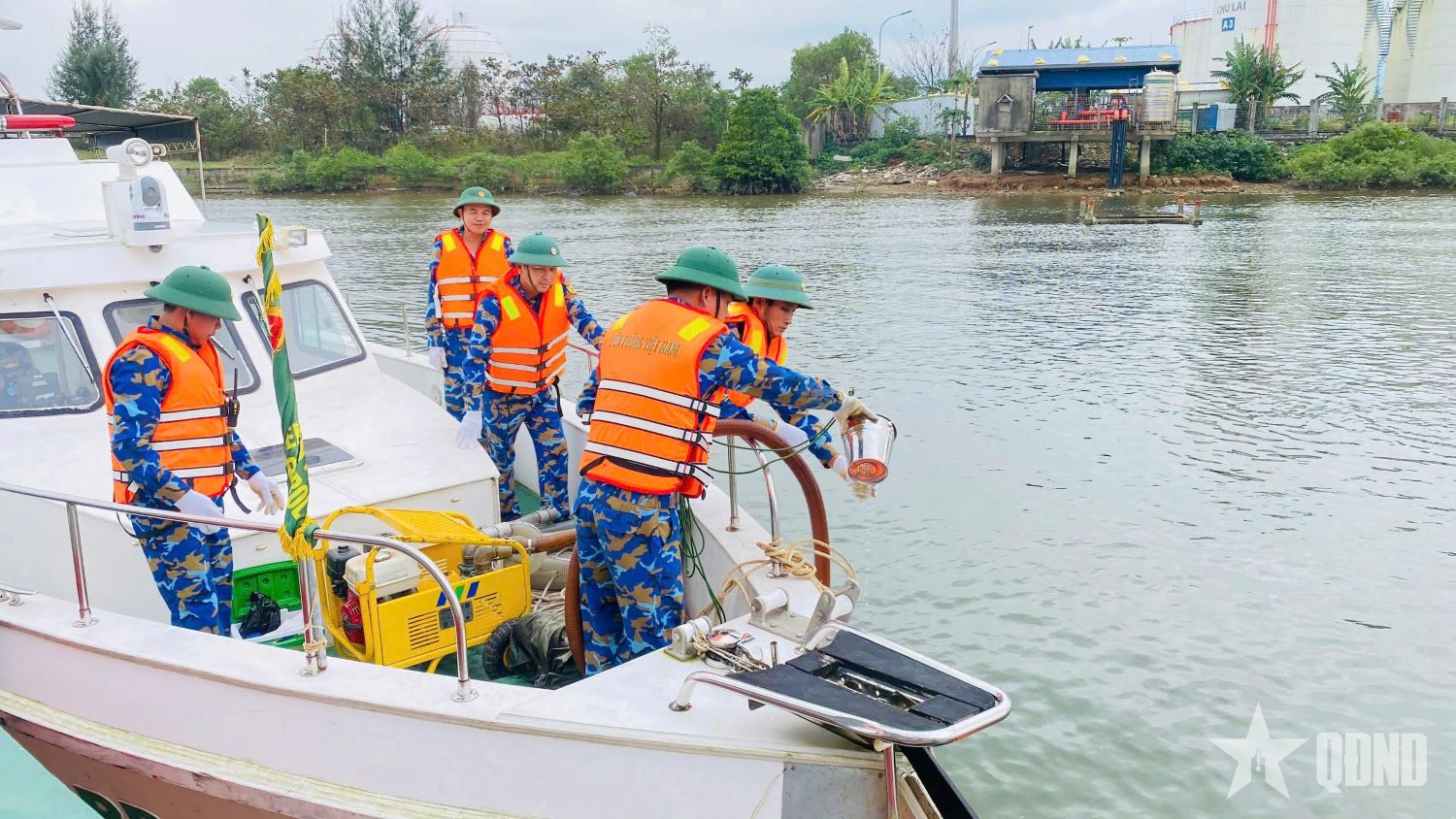 Bộ đội Biên phòng Đà Nẵng: Tập huấn nâng cao năng lực ứng phó sự cố tràn dầu

