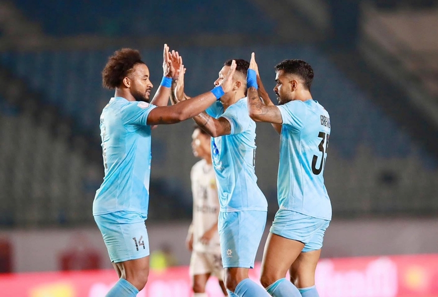 Tin thể thao (5-12): MU đánh rơi chiến thắng, Xuân Son tỏa sáng rực rỡ