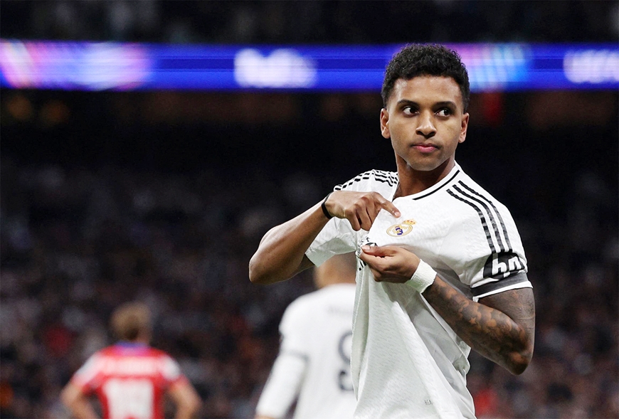 Tin thể thao (5-12): MU đánh rơi chiến thắng, Xuân Son tỏa sáng rực rỡ