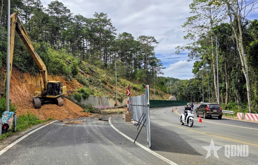 Khắc phục hậu quả mưa lũ ở Lâm Đồng: Ưu tiên an cư, thông tuyến hệ thống giao thông