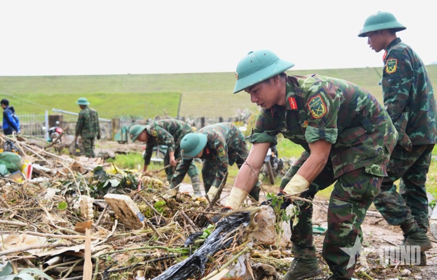 Khắc phục hậu quả mưa lũ ở Lâm Đồng: Ưu tiên an cư, thông tuyến hệ thống giao thông