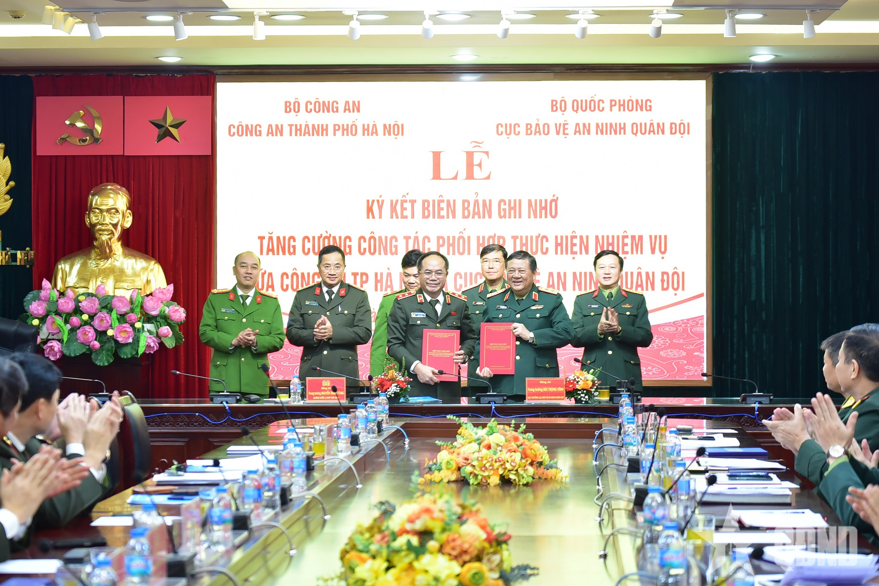 Cục Bảo vệ An ninh Quân đội và Công an TP Hà Nội tăng cường phối hợp bảo vệ Thủ đô