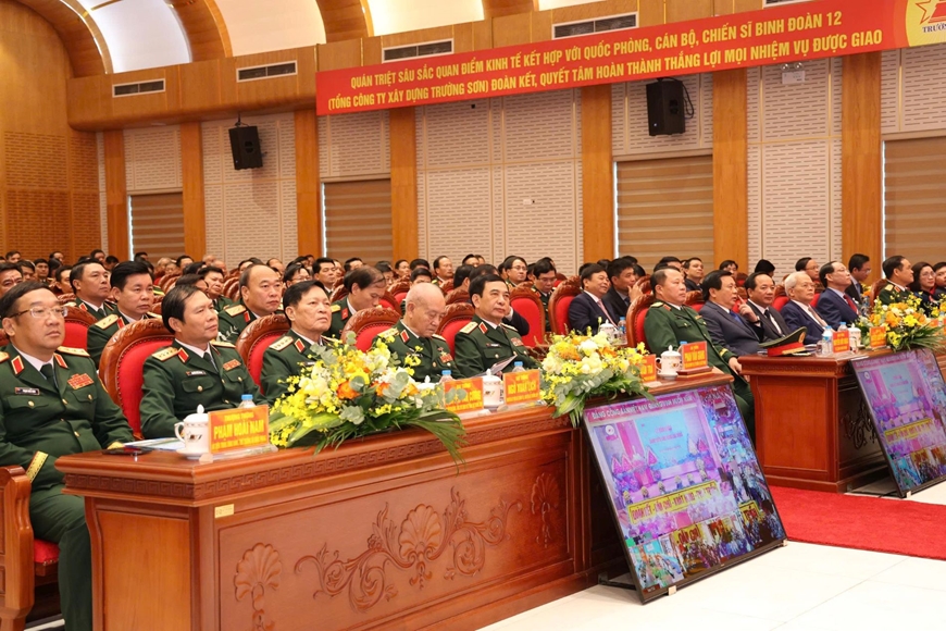 Binh đoàn 12 đón nhận danh hiệu Anh hùng Lao động