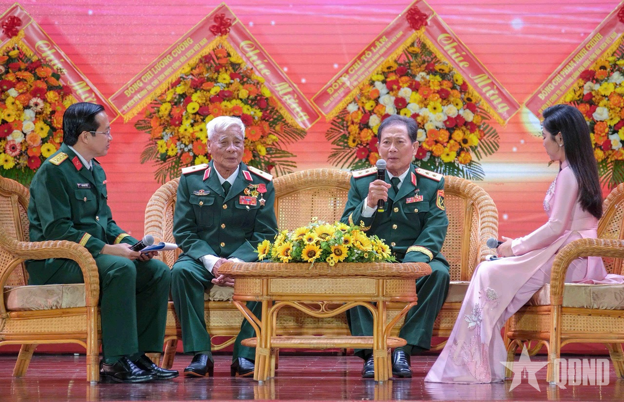 Quân khu 9: Giao lưu nhân chứng lịch sử “80 năm vững bước dưới quân kỳ”