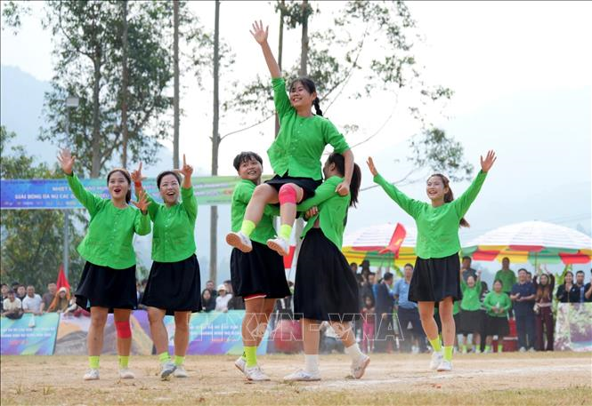 Đội Lâm Thượng vô địch Giải Bóng đá nữ các dân tộc thiểu số tỉnh Quảng Ninh mở rộng