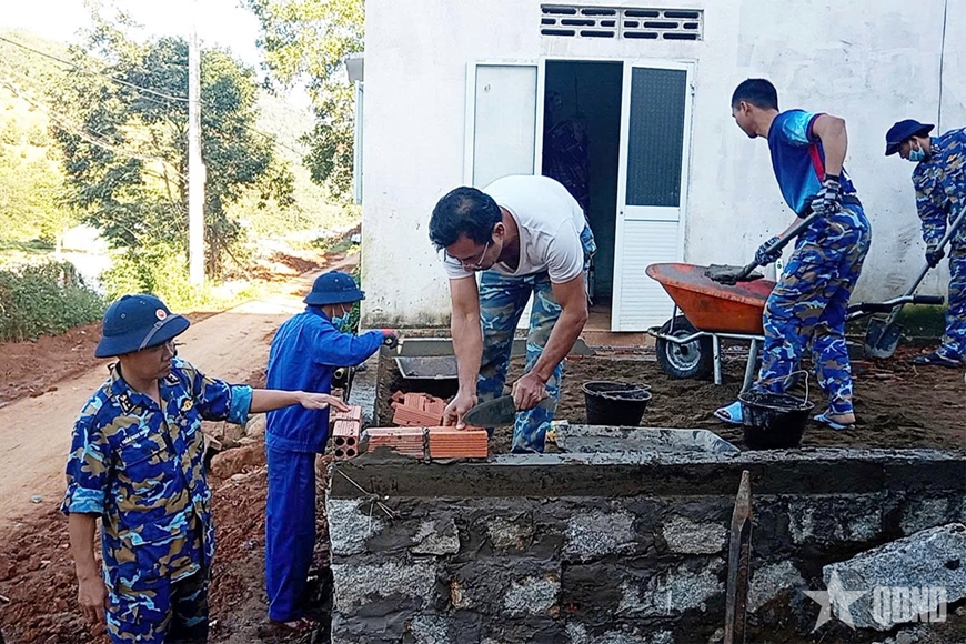 Lữ đoàn 162 (Vùng 4 Hải quân) thần tốc giúp dân an cư lạc nghiệp