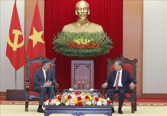 Tổng Bí thư Tô Lâm tiếp Giám đốc Học viện Tổng thống Liên bang Nga