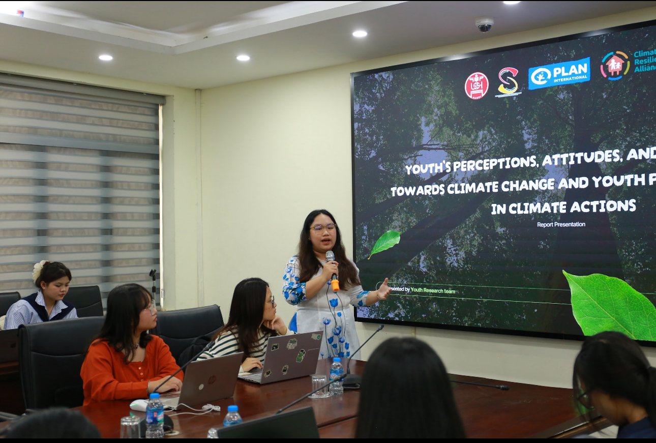 Khoảng cách giữa hiểu biết và hành động hướng tới ứng phó với biến đổi khí hậu của giới trẻ