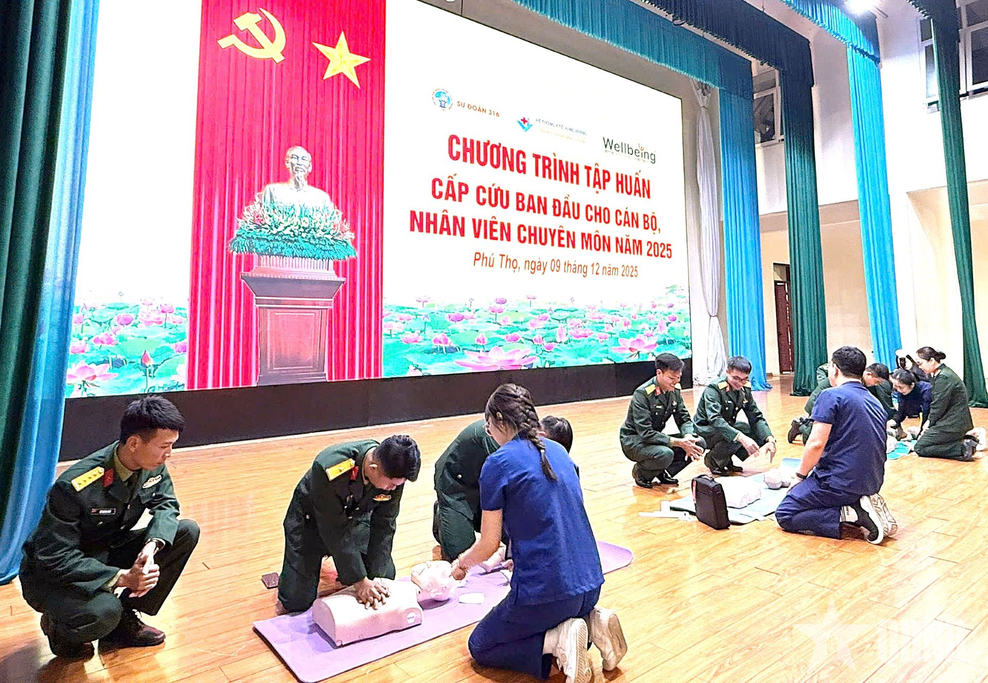 Sư đoàn 316 tập huấn cấp cứu ban đầu cho cán bộ, chiến sĩ