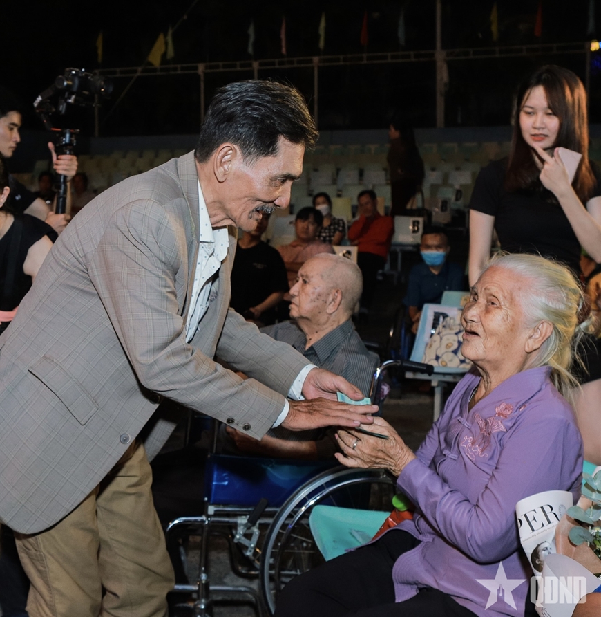 Khi màn ảnh lặng đi tên tuổi Thương Tín