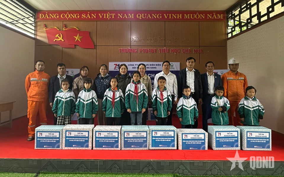 Công ty Điện lực Điện Biên: Phát triển kinh doanh gắn với tri ân khách hàng