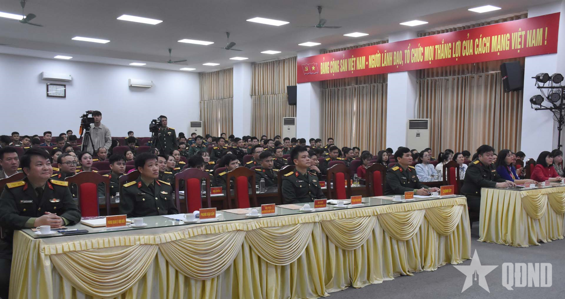 Đoàn 871: Nâng cao nhận thức cho cán bộ, chiến sĩ về bình đẳng giới và an toàn giao thông 