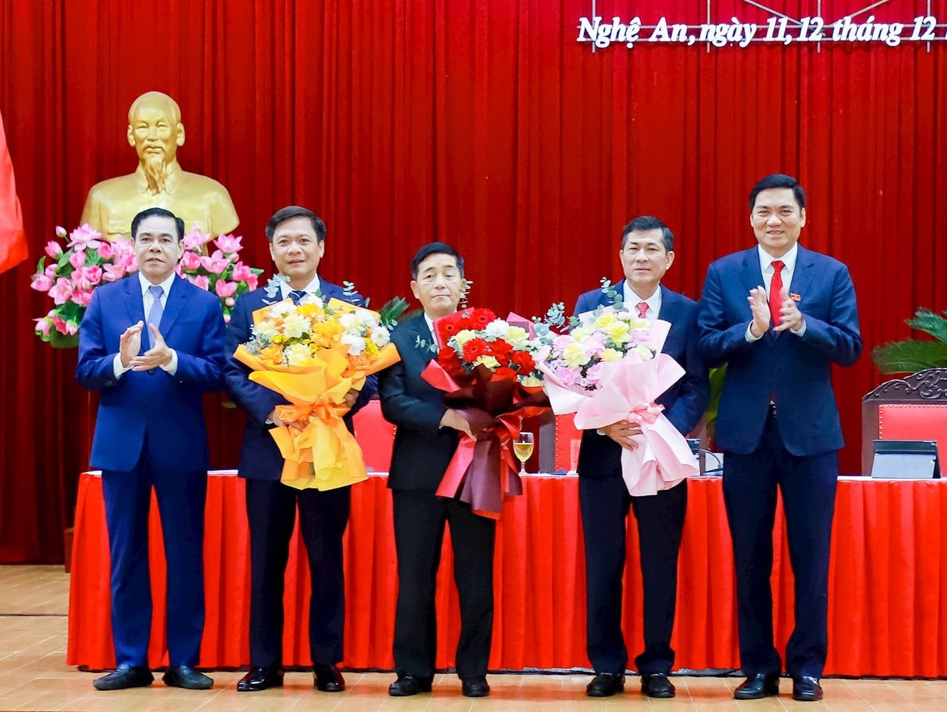 Đồng chí Thái Văn Thành được bầu giữ chức Phó chủ tịch UBND tỉnh Nghệ An