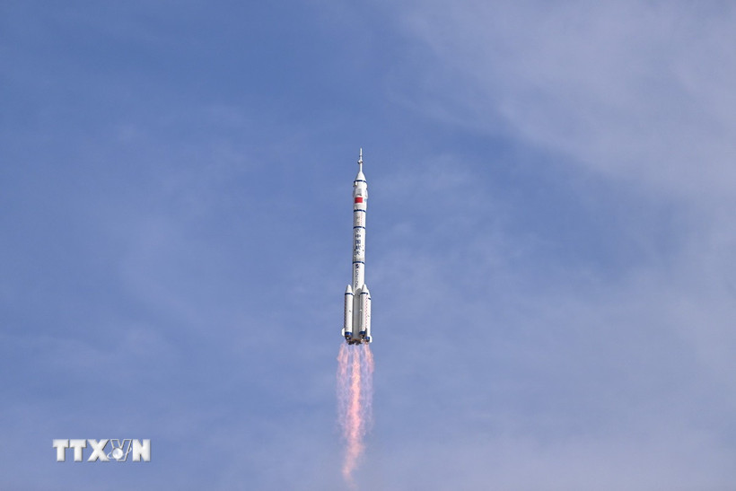 Trung Quốc phóng thành công 9 vệ tinh vào quỹ đạo

