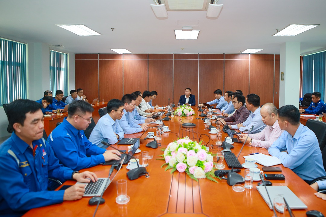 BSR chủ động ứng phó bão số 13, đảm bảo an toàn NMLD Dung Quất và hỗ trợ người dân địa phương tránh trú