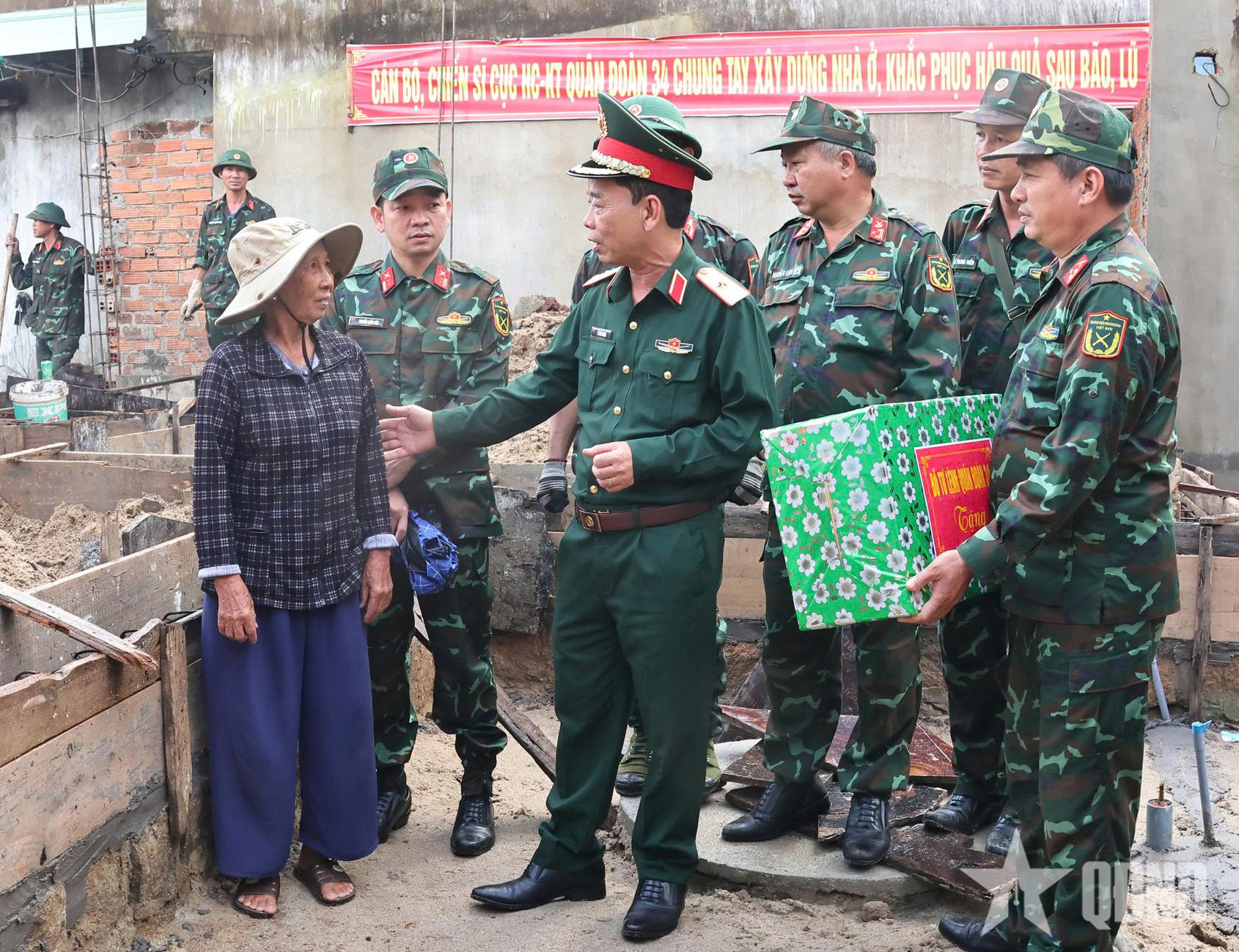 Sư đoàn 31 (Quân đoàn 34): Chủ động đến với dân, giúp dân những việc khó