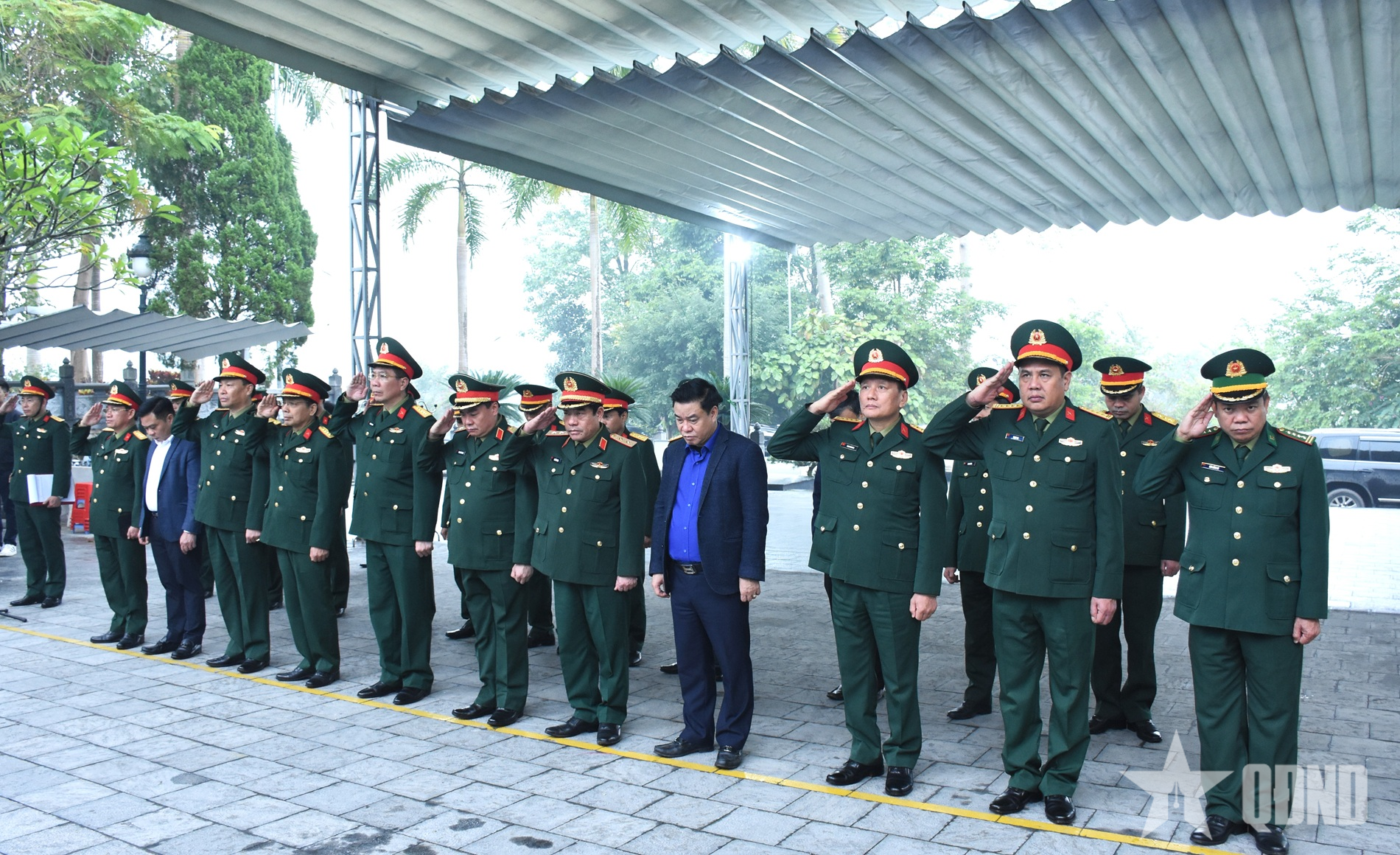 Đoàn công tác Quân ủy Trung ương, Bộ Quốc phòng hoạt động tri ân tại tỉnh Tuyên Quang