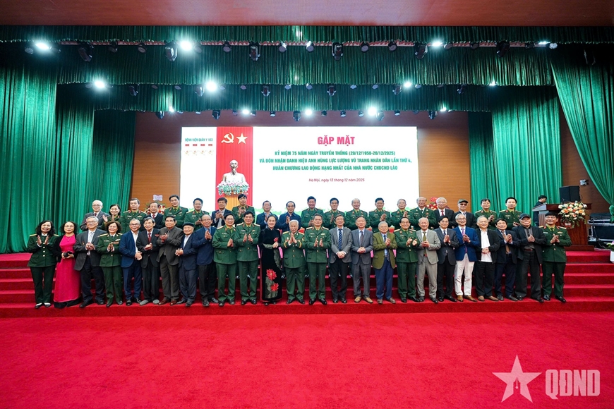 Bệnh viện Quân y 103 gặp mặt kỷ niệm 75 năm Ngày truyền thống