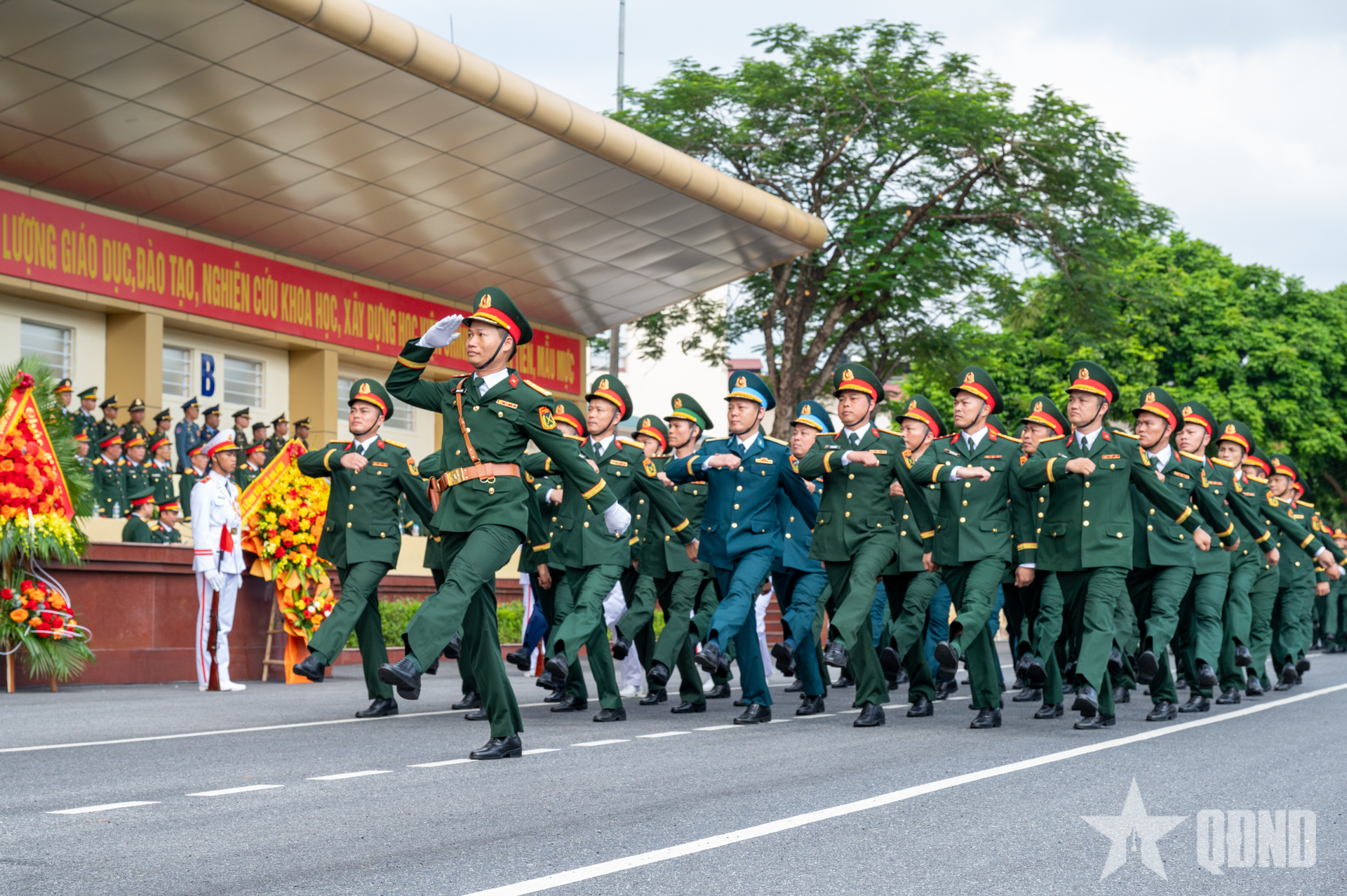 Xây dựng Học viện Chính trị vững mạnh về chính trị trong giai đoạn mới