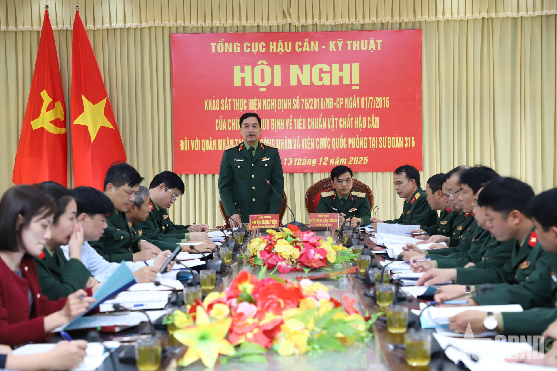 Khảo sát việc bảo đảm tiêu chuẩn vật chất hậu cần tại Quân khu 2