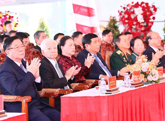 Anh hùng Lao động Lê Nữ Thùy Dương: Hạnh phúc được cống hiến cho xã hội những giá trị thiết thực