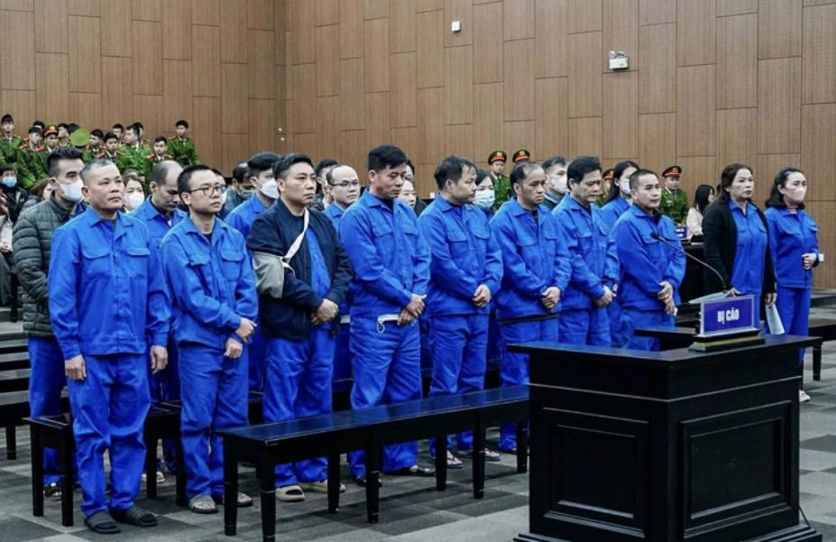 Xét xử 28 bị cáo trong vụ án xảy ra tại Tòa án nhân dân cấp cao tại Đà Nẵng