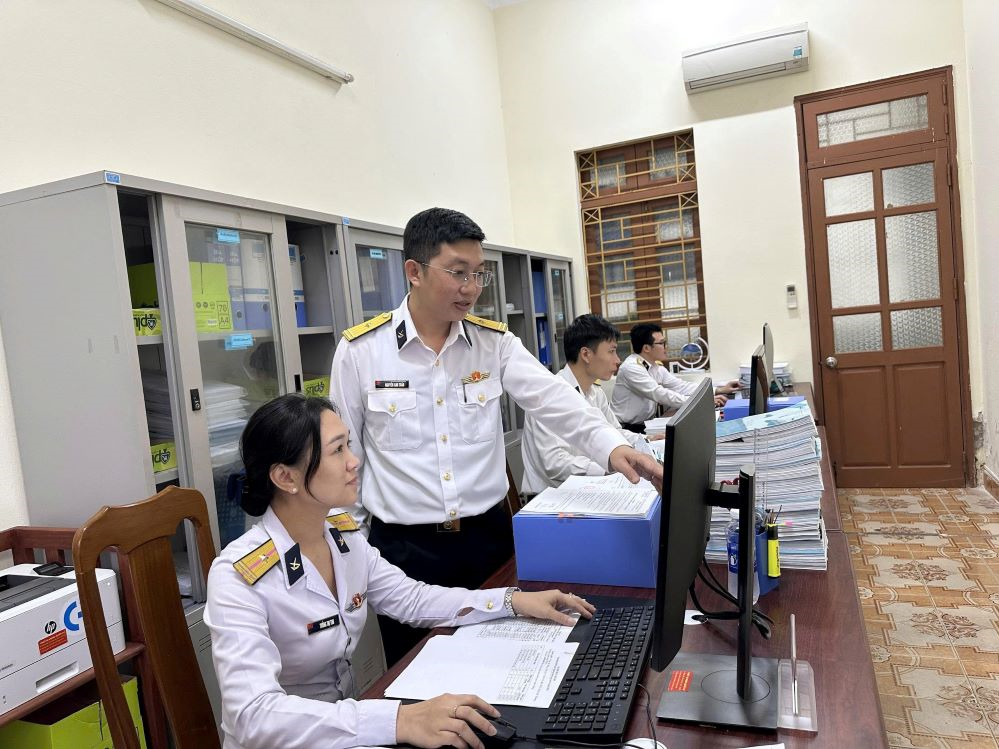 Bảo đảm đúng, đủ, kịp thời tiêu chuẩn cho bộ đội