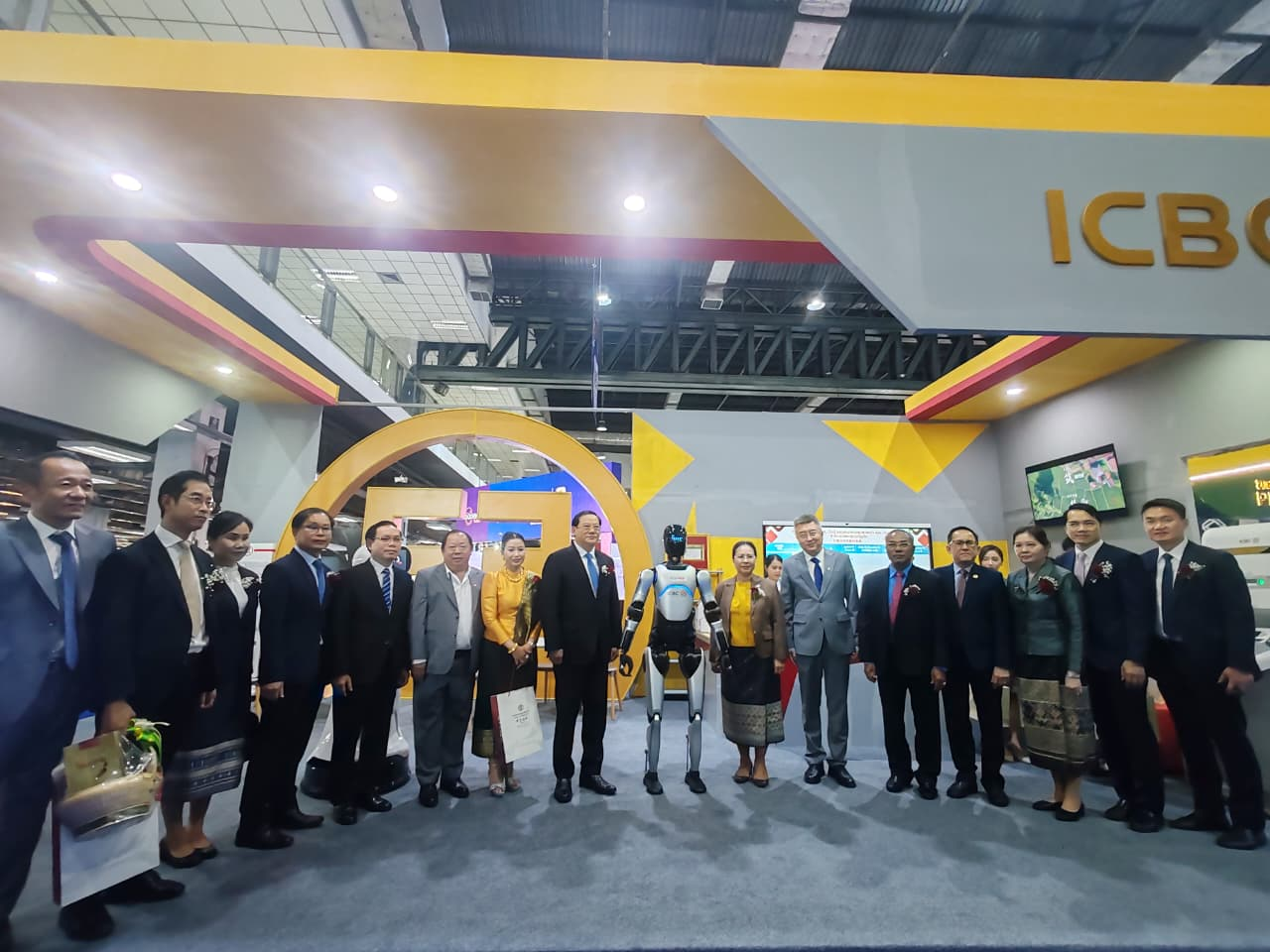 Lào tổ chức Triển lãm tài chính quy mô toàn quốc