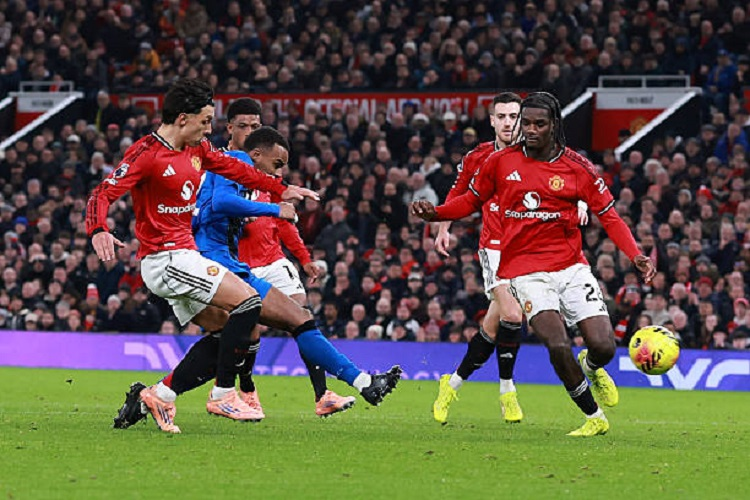Tin thể thao (16-12): ​Man Utd hòa cay đắng trong trận cầu 8 bàn thắng
