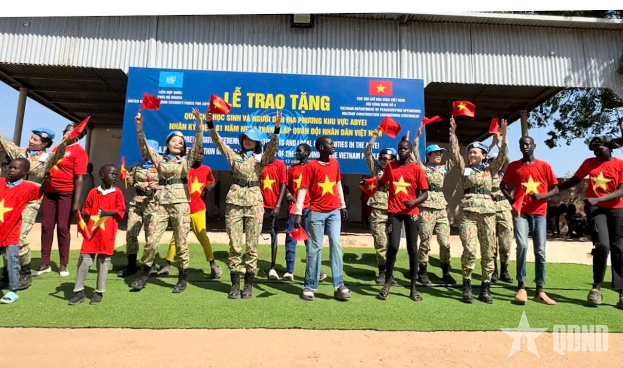Những món quà gắn kết tình người của Bộ đội Cụ Hồ ở Abyei