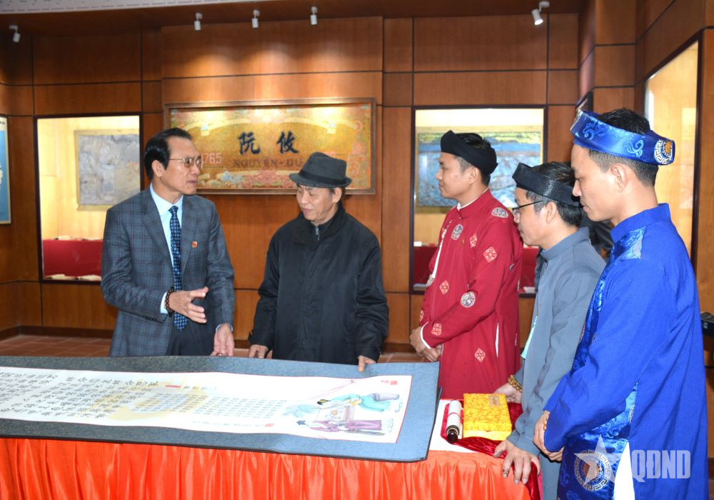 Hà Tĩnh: Trưng bày chuyên đề “Đại thi hào Nguyễn Du - Ngàn năm nhớ mãi”