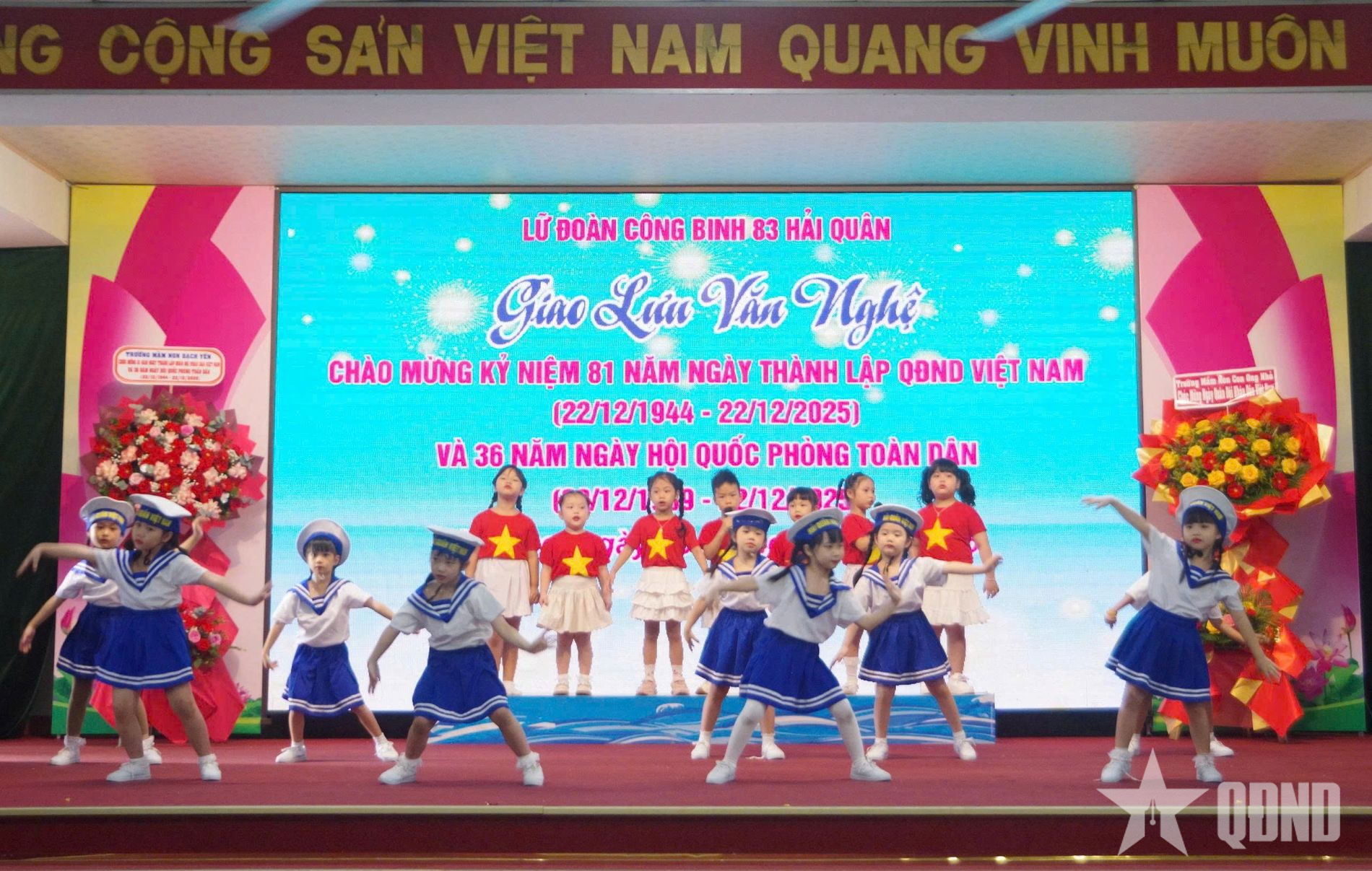 Hơn 1.000 học sinh tham quan, trải nghiệm thực tế tại Lữ đoàn Công binh 83 Hải quân