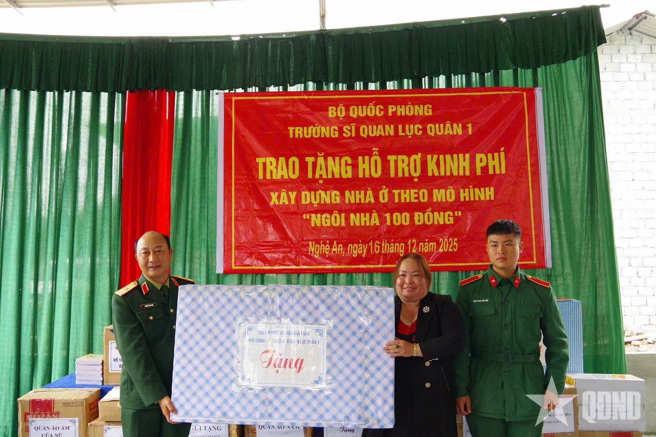 Trường Sĩ quan Lục quân 1 trao tặng “Ngôi nhà 100 đồng”