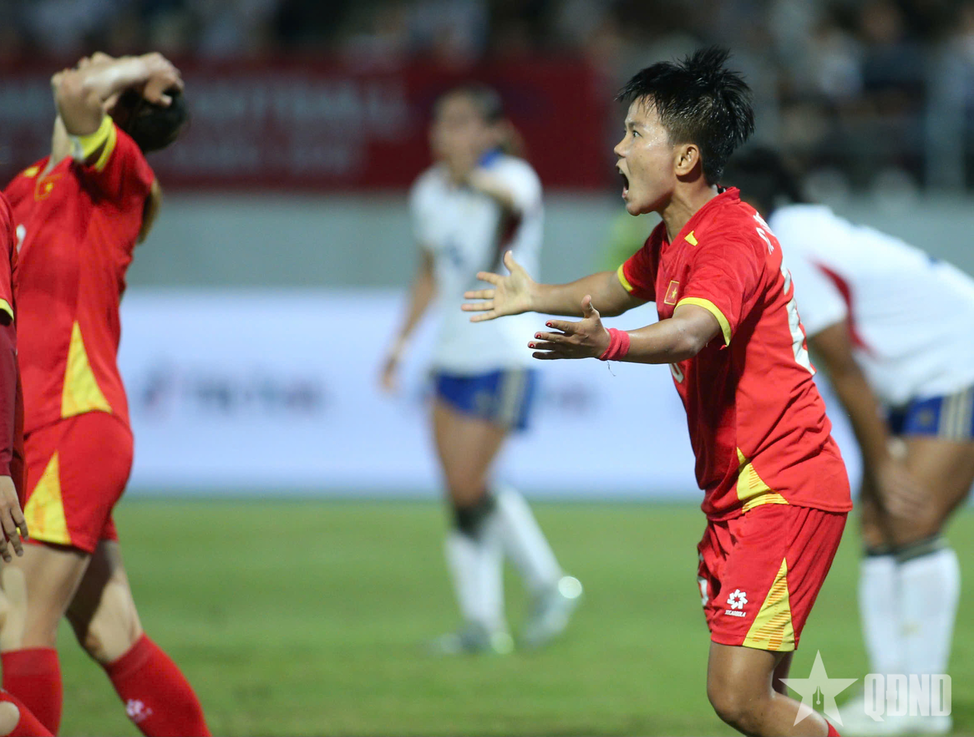 Chung kết bóng đá nữ SEA Games 33: Trọng tài khiến đội tuyển nữ Việt Nam mất bàn thắng

