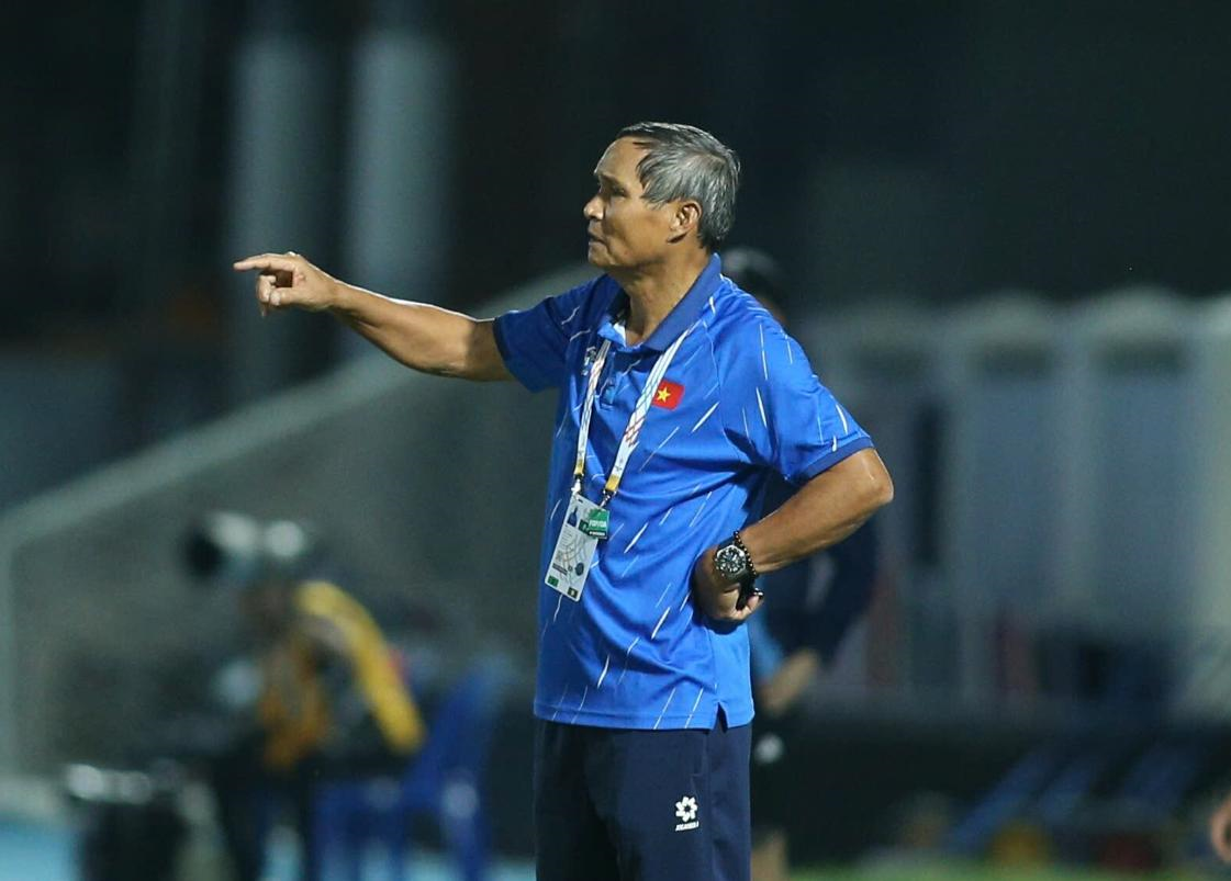 Huấn luyện viên Mai Đức Chung chê công tác trọng tài ở SEA Games rất kém

