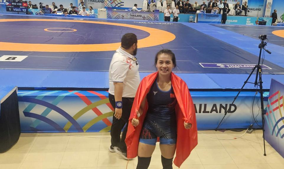 SEA Games 33: Nguyễn Thị Mỹ Hạnh giành huy chương vàng vật tự do, đua thuyền rồng nữ Việt Nam có vàng