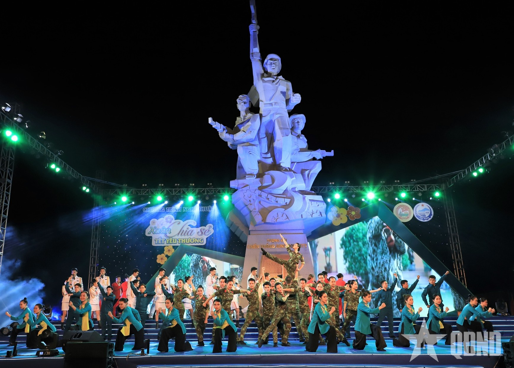 Đoàn Văn công Quân khu 7: Gìn giữ và phát huy bản sắc “Miền Đông gian lao mà anh dũng”