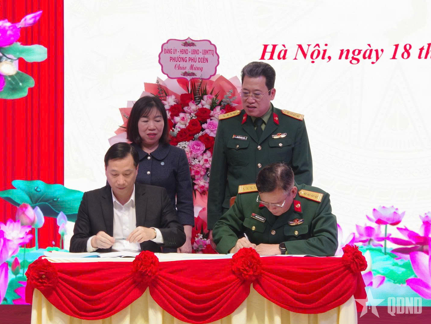 Ký kết chương trình hoạt động kết nghĩa giữa Nhà máy Z157 và phường Phú Diễn