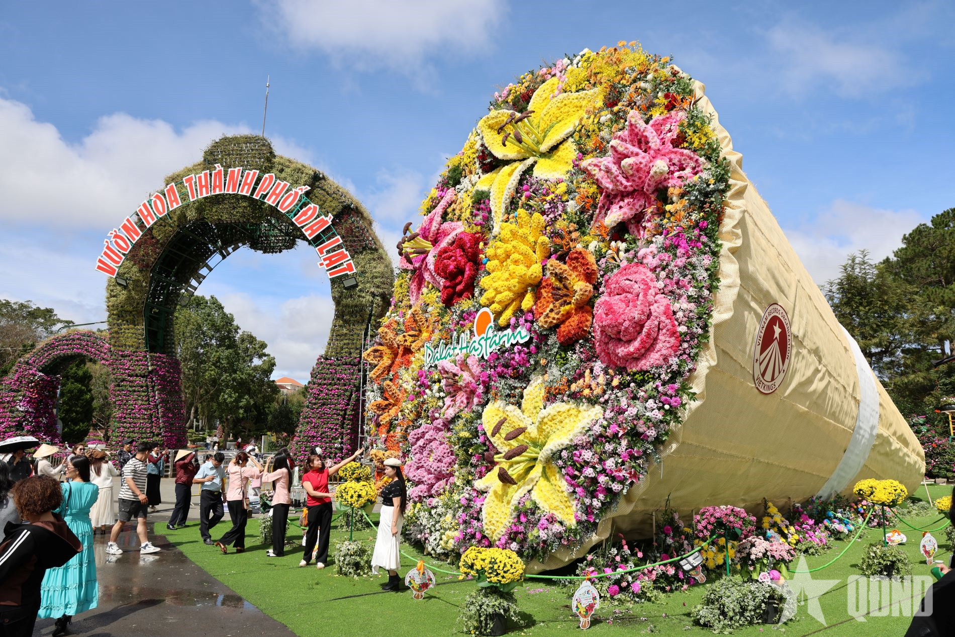 Đà Lạt sôi động và rực rỡ những ngày cuối năm