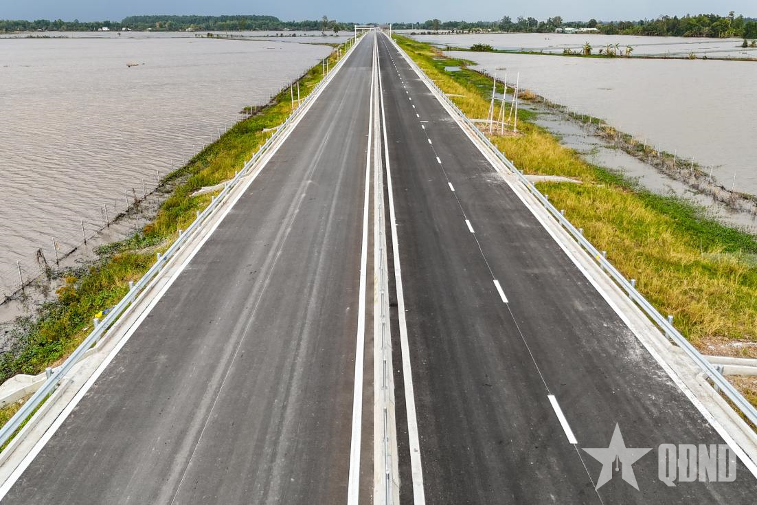 Cao tốc Cần Thơ-Cà Mau: Con đường hẹn ước với miền đất cuối trời Nam
