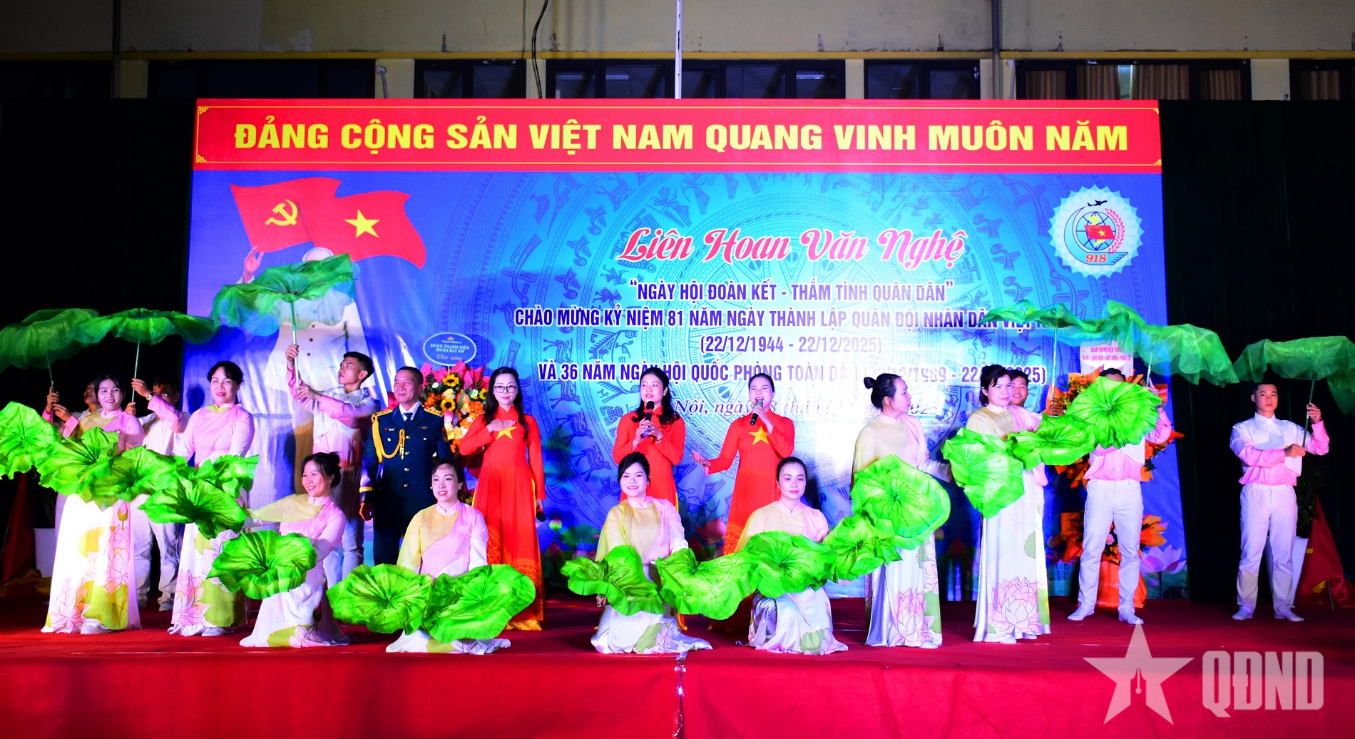 Âm vang tiếng hát “Ngày hội đoàn kết - thắm tình quân dân”