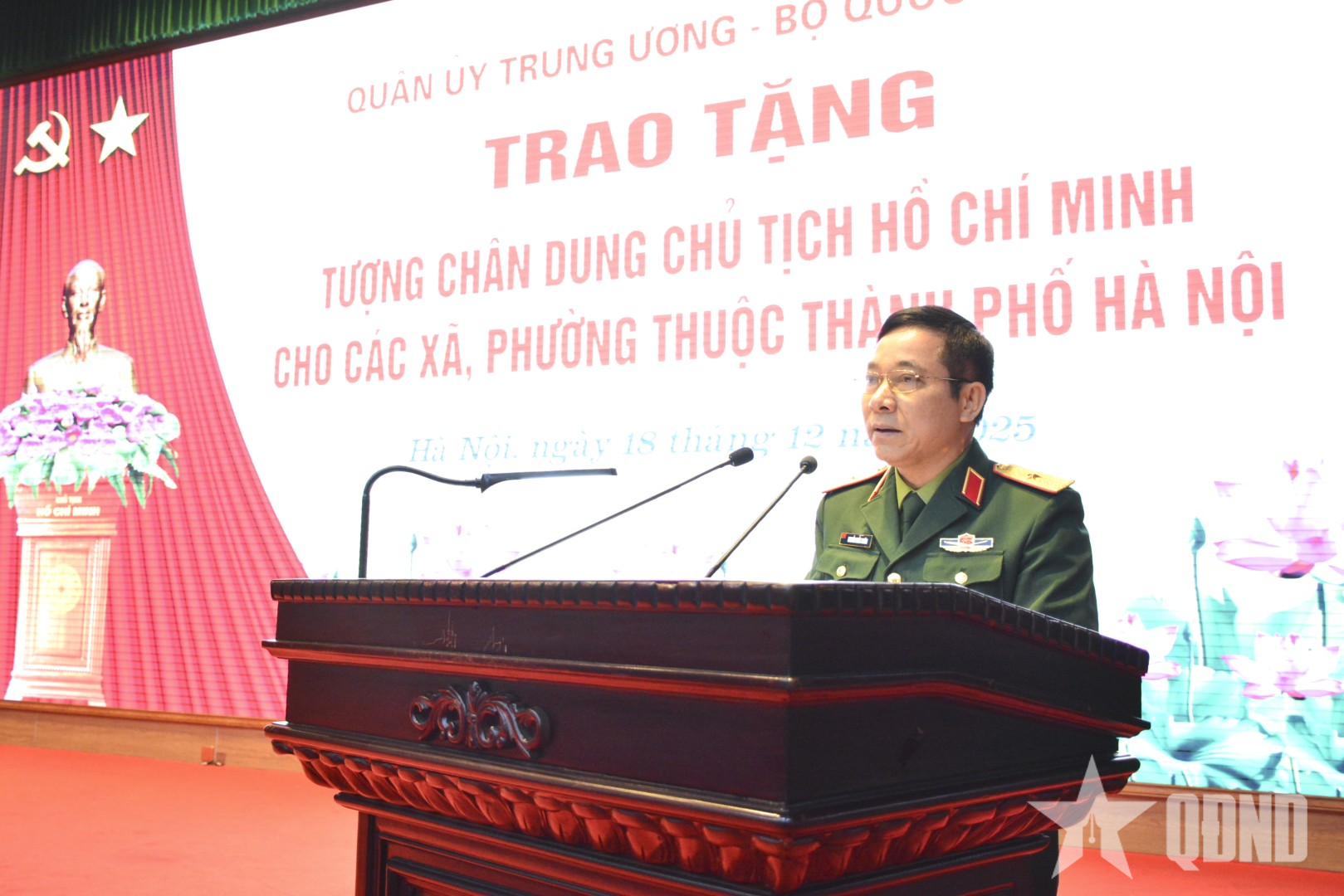 Quân ủy Trung ương, Bộ Quốc phòng trao tượng chân dung Chủ tịch Hồ Chí Minh tặng các xã, phường thuộc TP Hà Nội