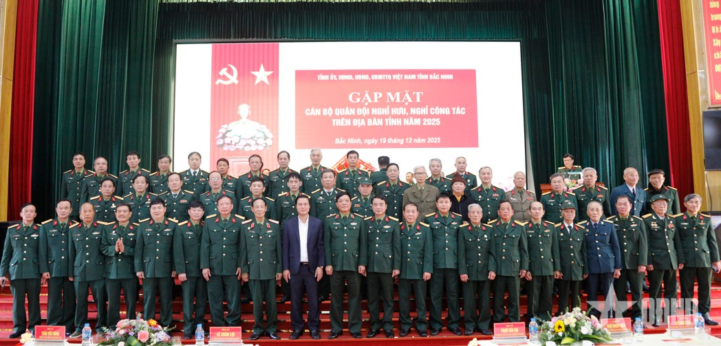 Bắc Ninh: Gặp mặt cán bộ Quân đội nghỉ hưu, nghỉ công tác