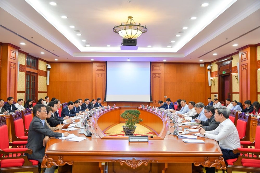 Thường trực Ban Bí thư Trần Cẩm Tú chủ trì họp rà soát công tác tổ chức phục vụ Đại hội XIV của Đảng